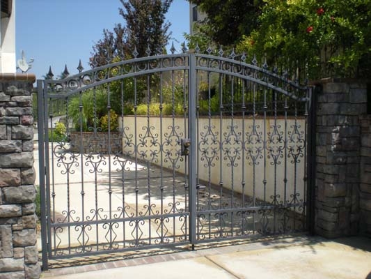 DBLG-double-gates-19