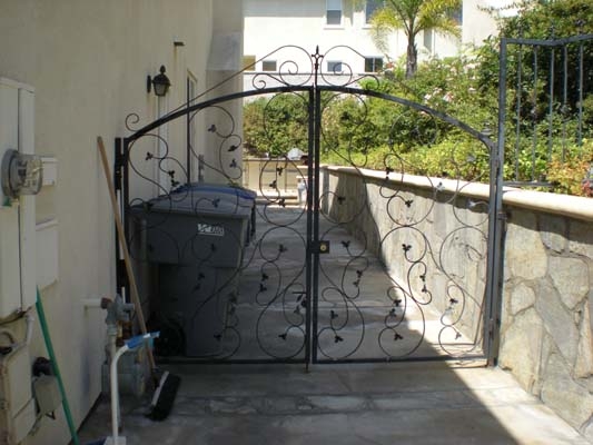 DBLG-double-gates-21