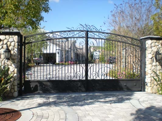 DBLG-double-gates-32