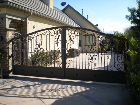 DBLG-double-gates-35