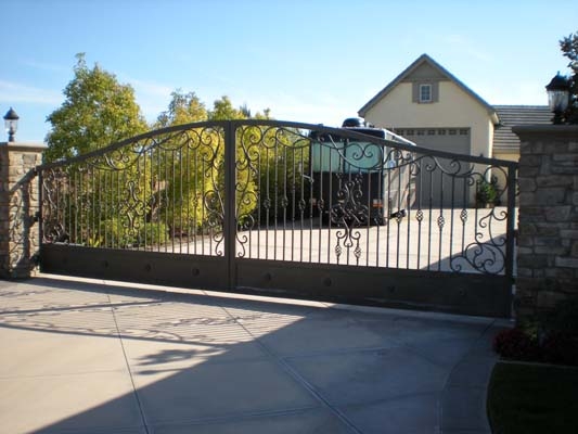 DBLG-double-gates-36