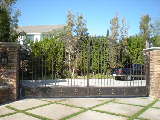 DBLG-double-gates-37