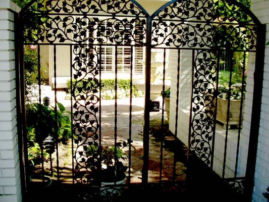 DBLG-double-gates-43