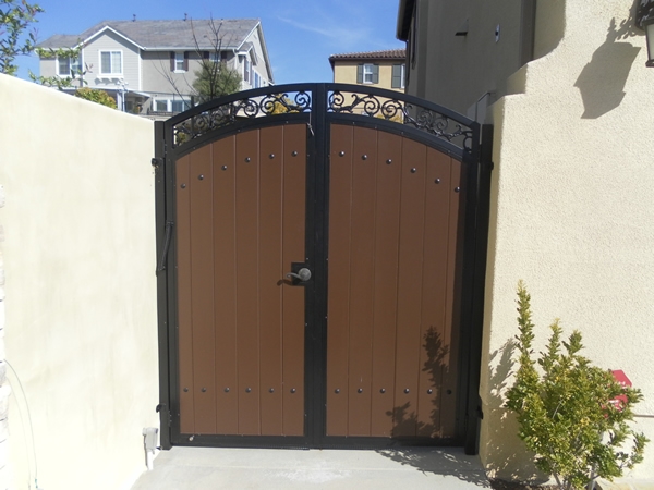 DBLG-double-gates-58